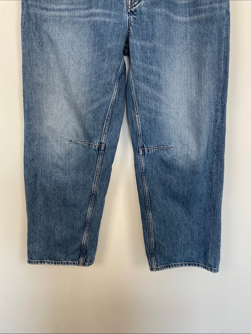 Madewell The Darted Barrel Leg Button Fly Blue Jeans Women's 31 (36) Casual Pant - Picture 3 of 8
